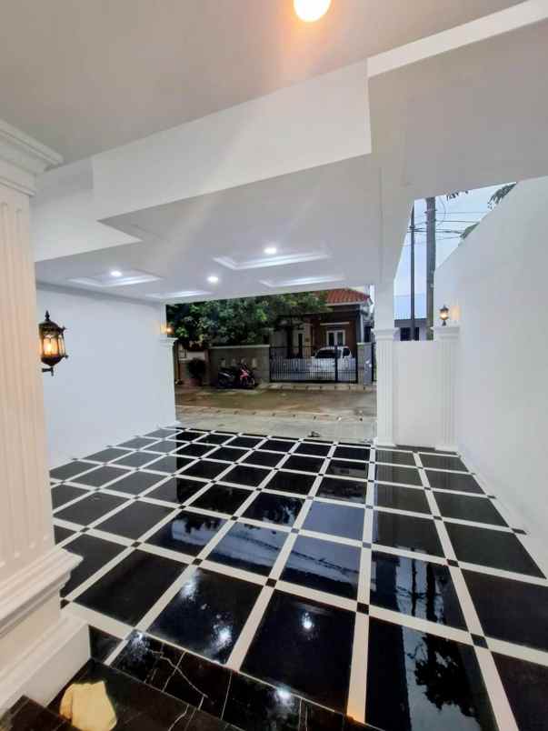 dijual rumah kalisari