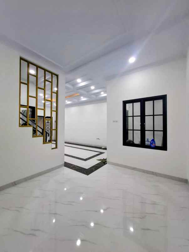 dijual rumah kalisari