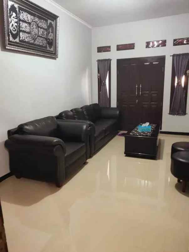 dijual rumah kawaluyaan