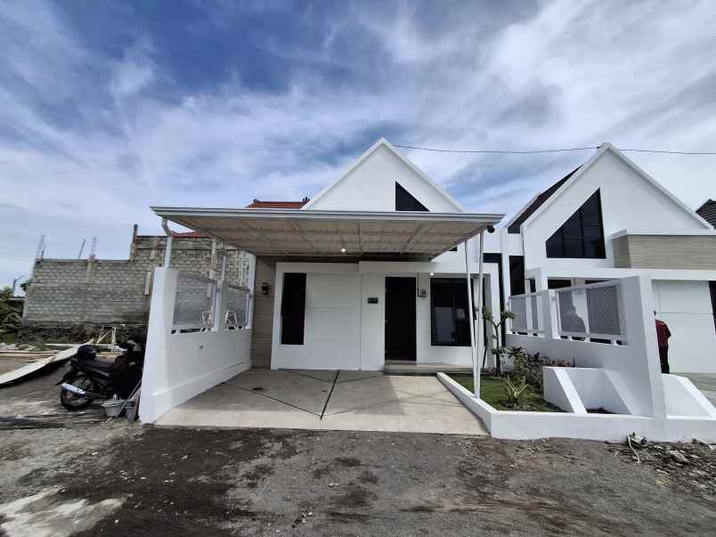 dijual rumah kebondalem lor prambanan