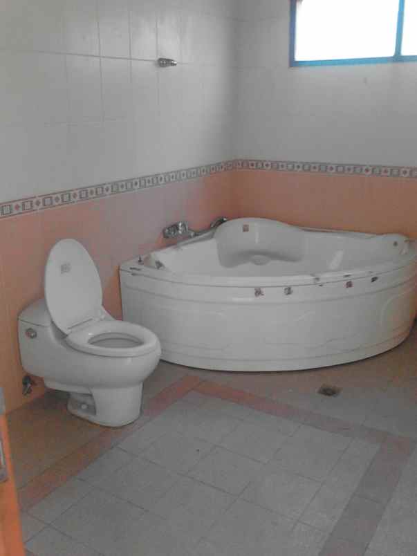 dijual rumah kemang timur