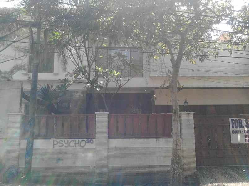 dijual rumah kemang timur