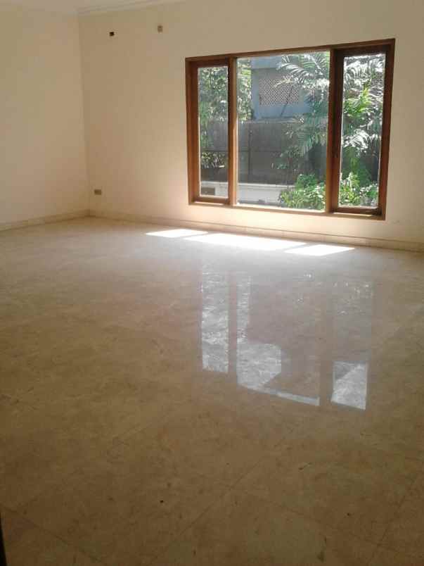 dijual rumah kemang timur