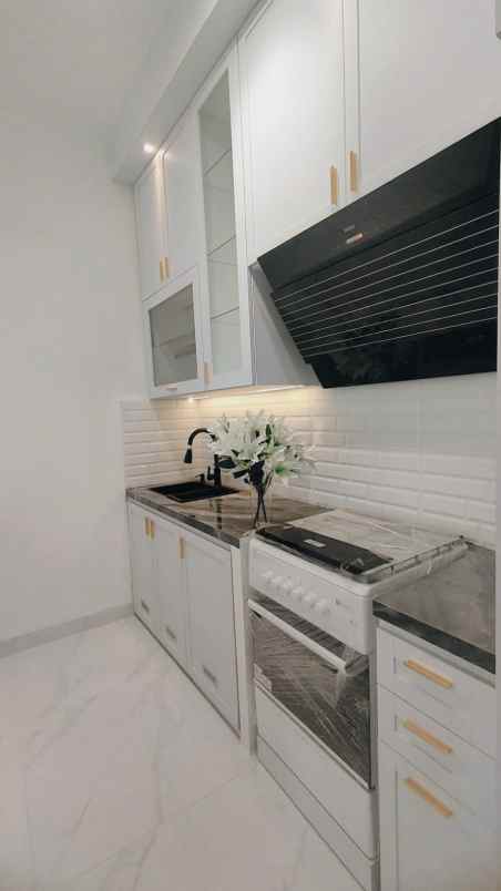 dijual rumah kencana lokasi bsd