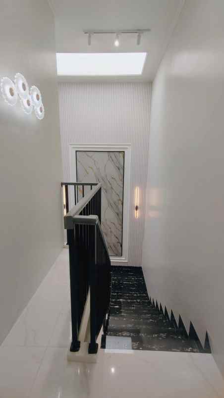 dijual rumah kencana lokasi bsd