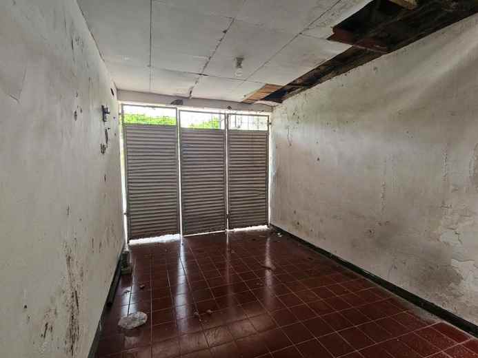 dijual rumah klampis semolo