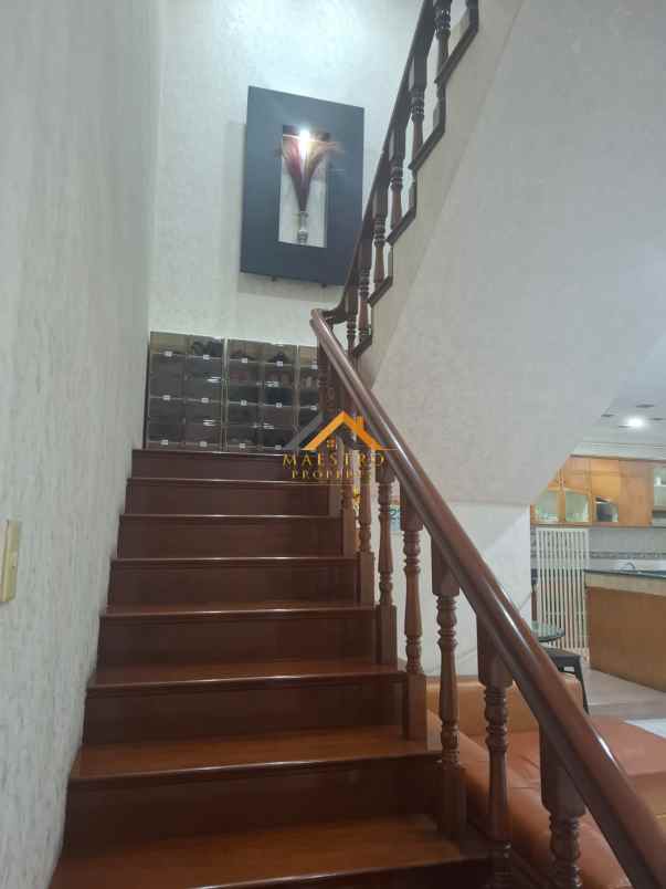 dijual rumah komplek cemara asri jalan