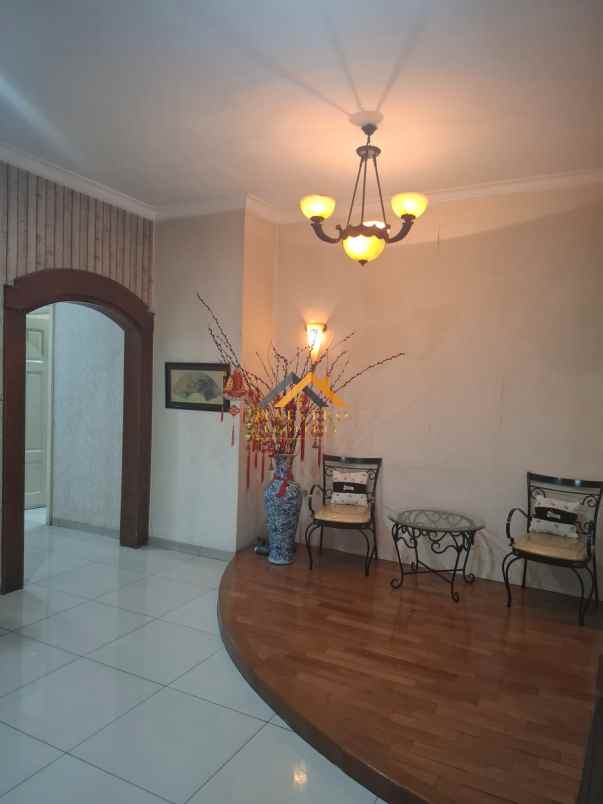 dijual rumah komplek cemara asri jalan