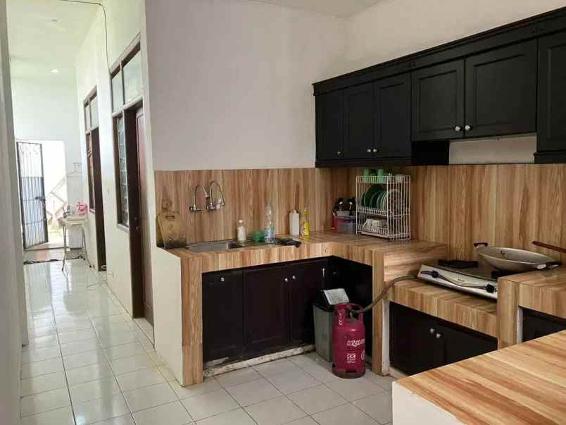 dijual rumah komplek cipaku setiabudhi