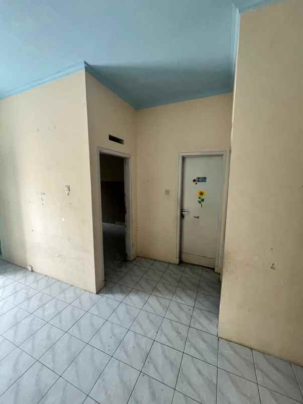 dijual rumah komplek girimekar permai