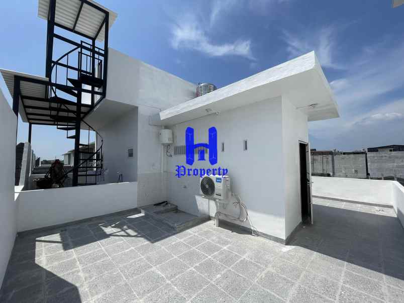 dijual rumah komplek icon estate jalan