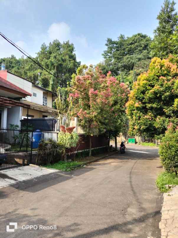 dijual rumah komplek pondok hijau