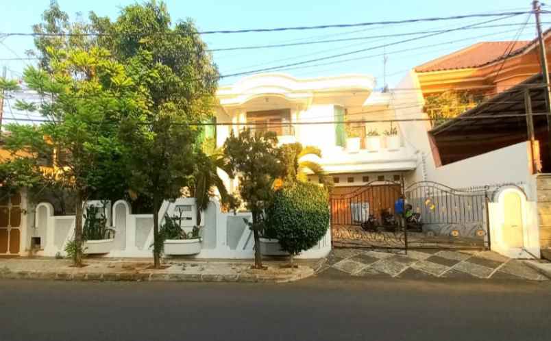 dijual rumah komplek pondok kelapa indah