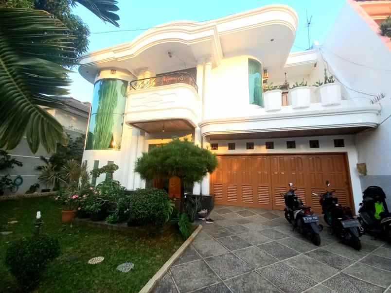 dijual rumah komplek pondok kelapa indah