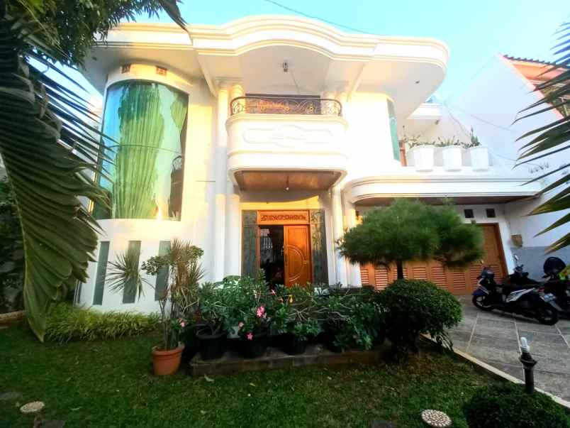 dijual rumah komplek pondok kelapa indah