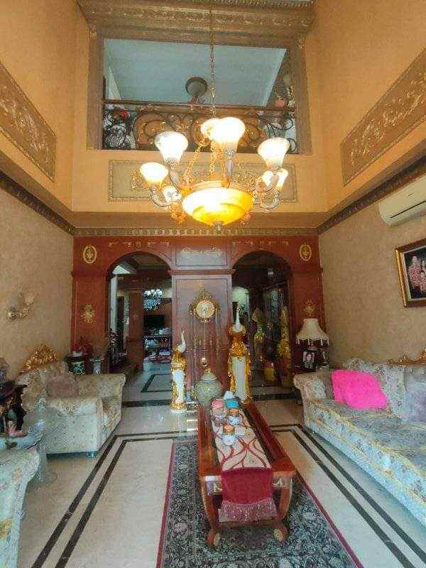 dijual rumah lebak bulus