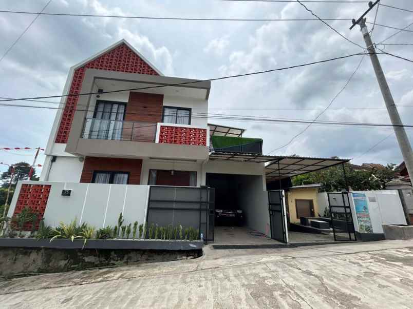 dijual rumah lembang