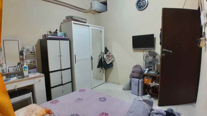 dijual rumah lokasi strategis monang maning