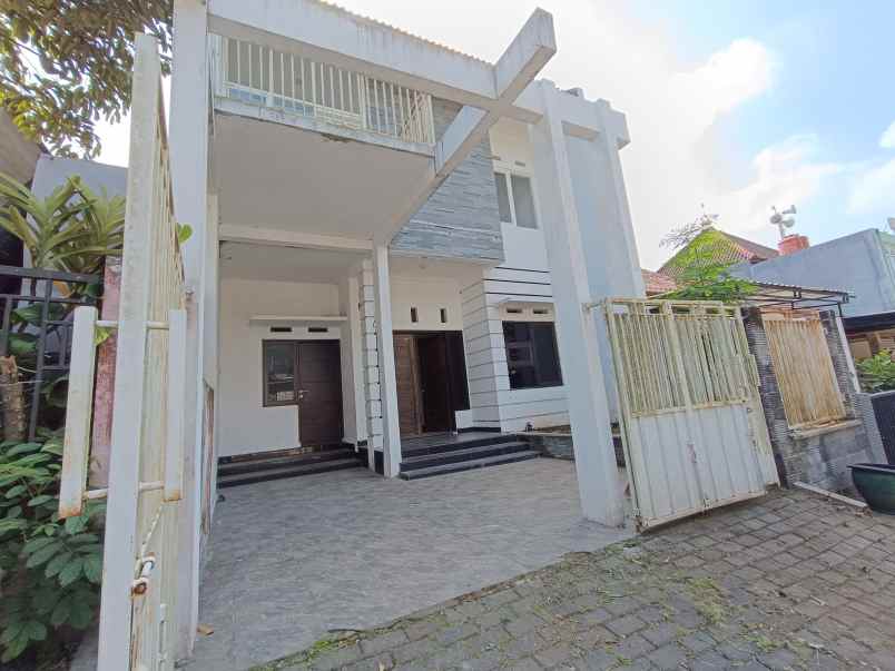 dijual rumah lokasi villa bukit tidar kota malang