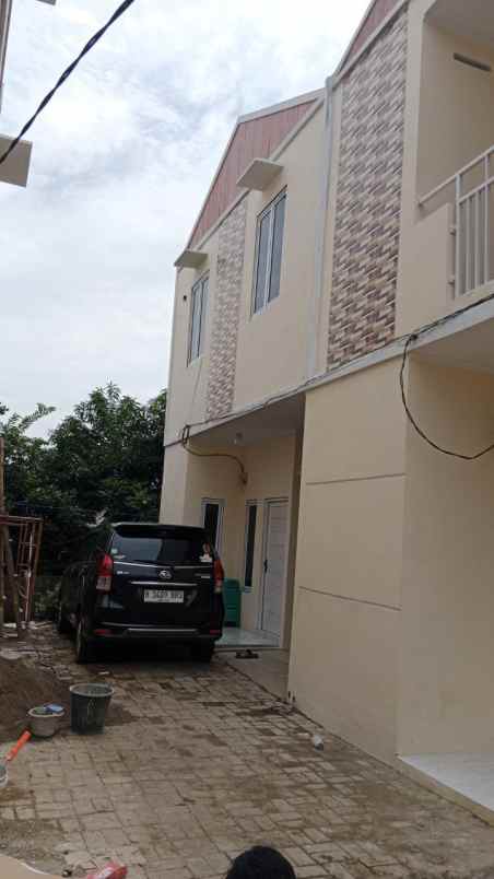 dijual rumah madrasah