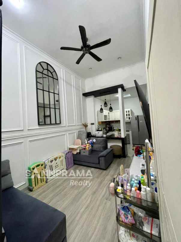 dijual rumah mampang