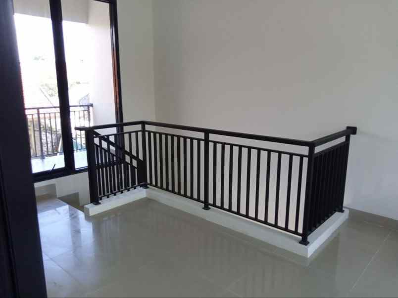 dijual rumah mariwati