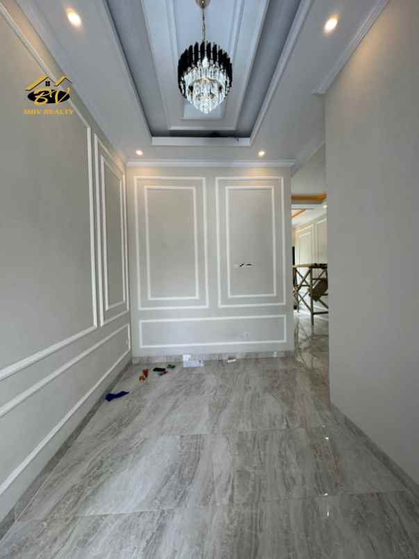 dijual rumah mbv253