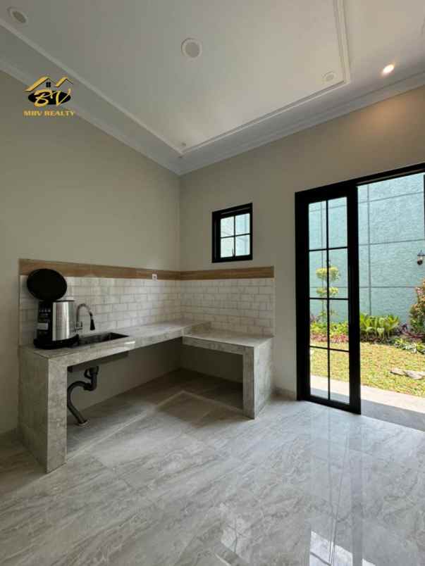 dijual rumah mbv253