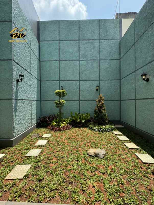 dijual rumah mbv253