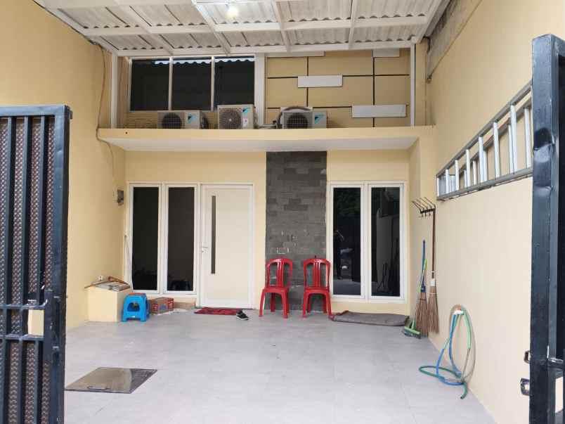 dijual rumah medayu