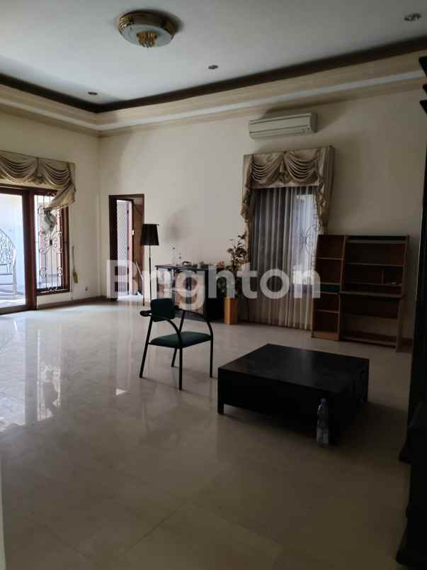 dijual rumah mulyosari prima