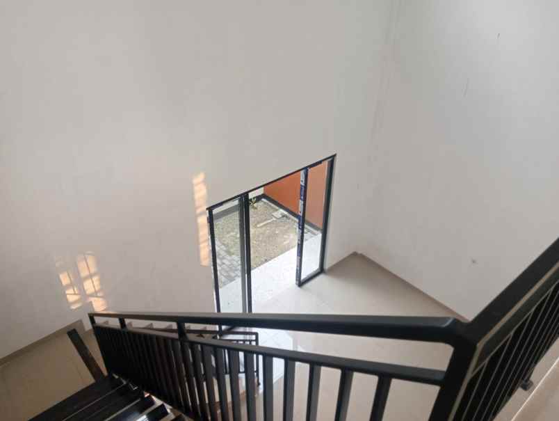 dijual rumah murah dekat toll cinere limo depok