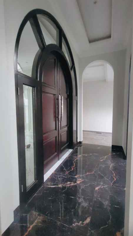 dijual rumah nusaloka bsd city