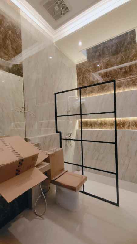 dijual rumah nusaloka bsd city