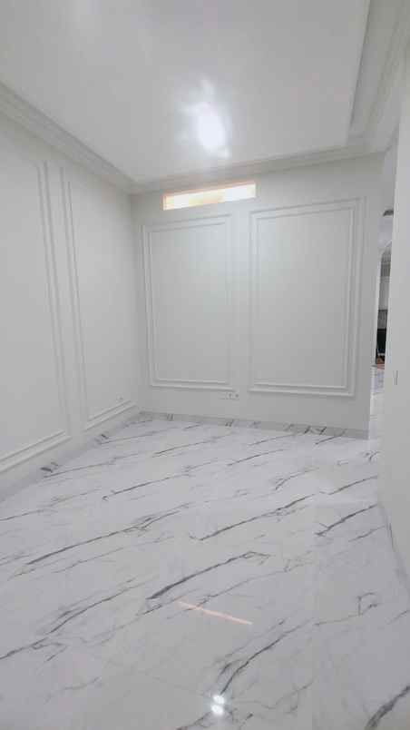 dijual rumah nusaloka bsd city