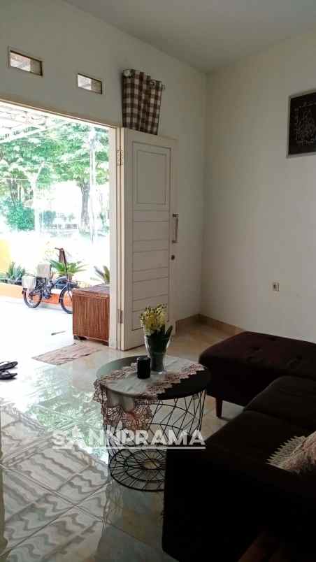 dijual rumah pabuaran