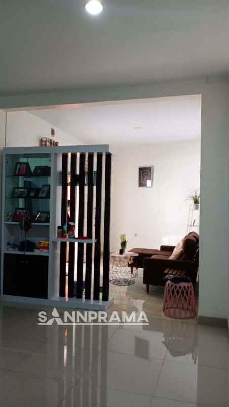 dijual rumah pabuaran