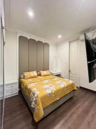 dijual rumah pakuwon city