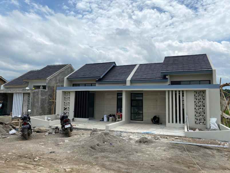 dijual rumah palet