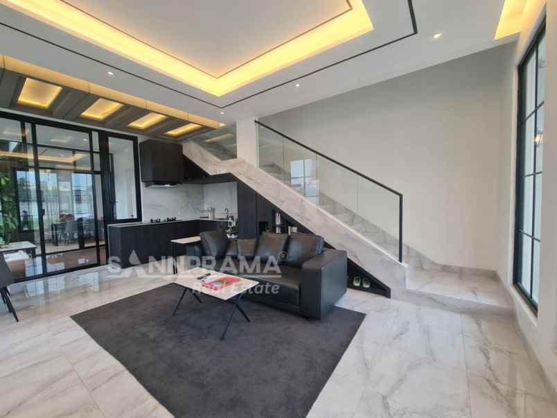 dijual rumah pegadungan kalideres