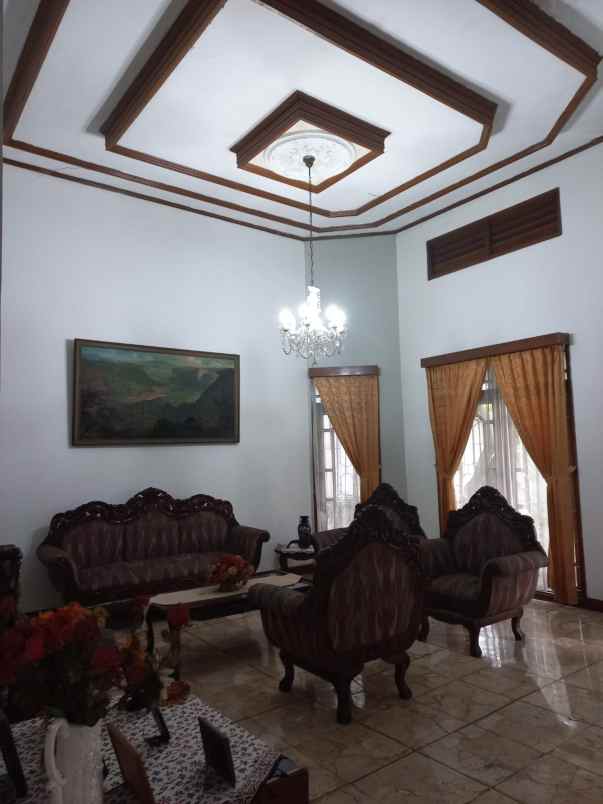 dijual rumah pejaten raya