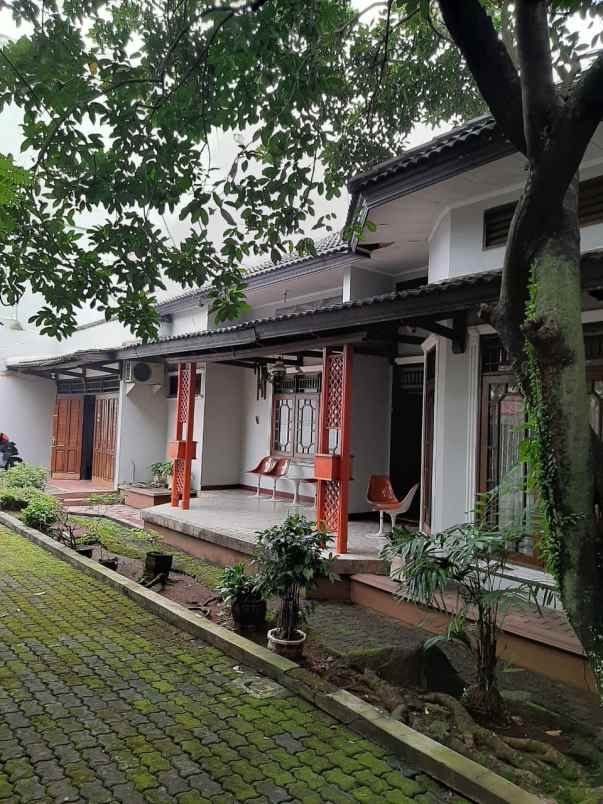 dijual rumah pejaten raya