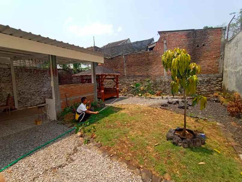 dijual rumah perumahan oma view