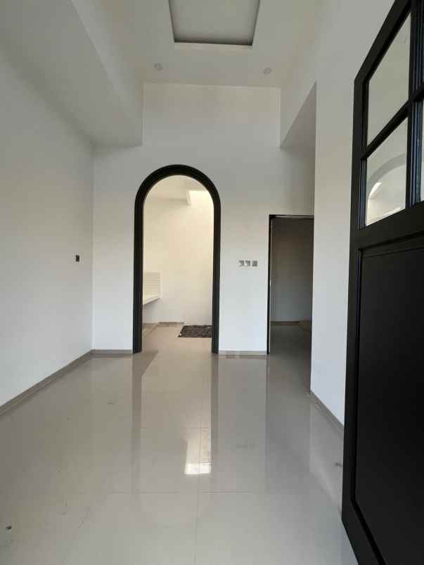 dijual rumah perumahan sukun kota malang