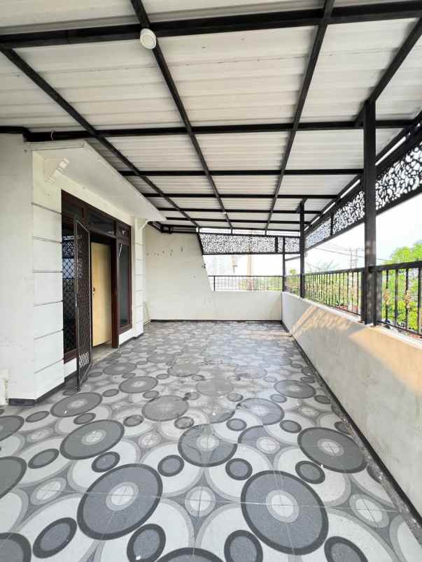 dijual rumah ploso