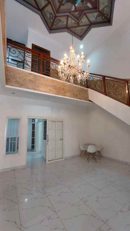 dijual rumah ploso timur