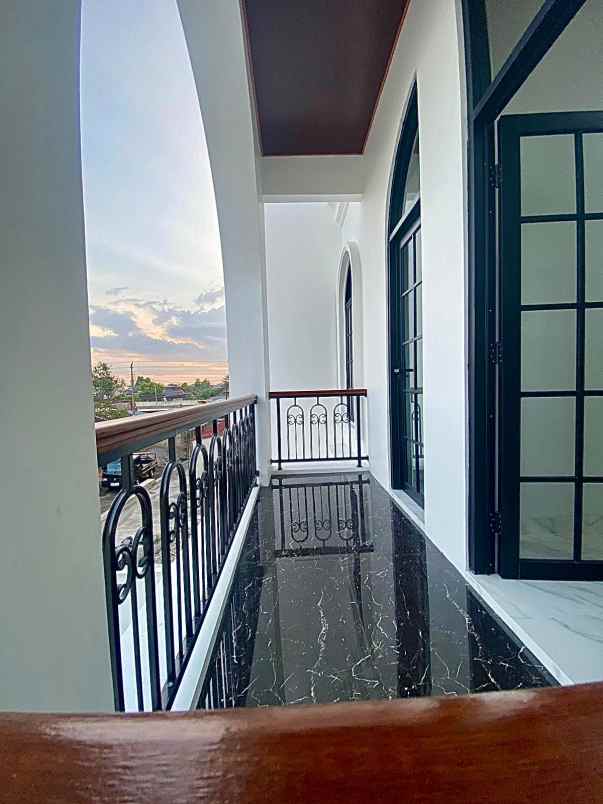 dijual rumah pokoh
