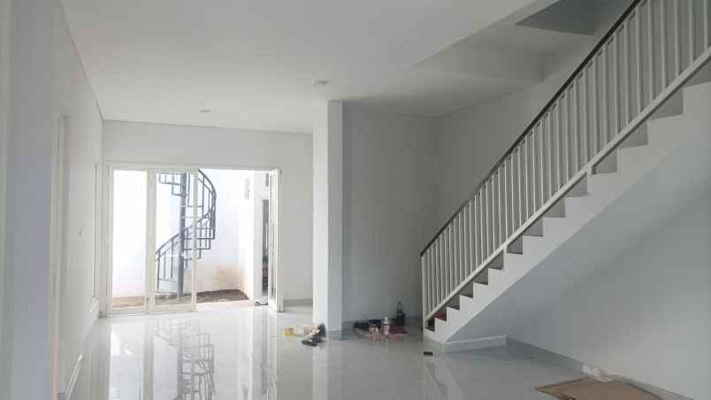 dijual rumah pondok tjandra indah