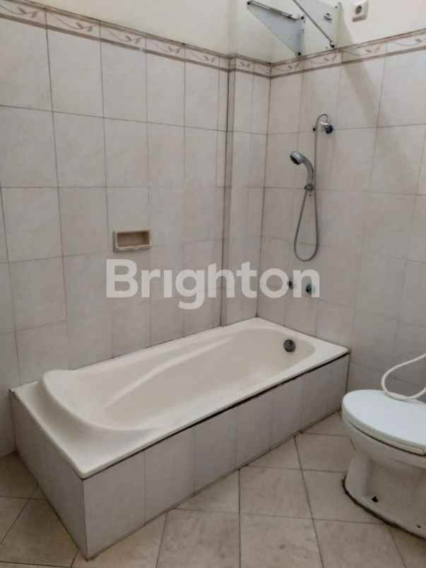 dijual rumah prapen indah