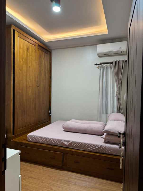 dijual rumah puri dago antapani